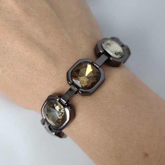 Banana Republic Jewelry - Banana Republic Brown Crystal Link Bracelet